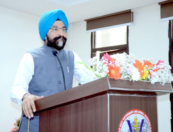 Dr. R S Sodhi, President, Indian Dairy Association (IDA) was the Chief Guest